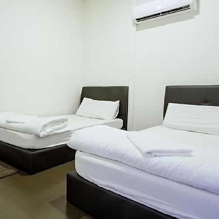 We Love Guesthouse George Town Eksteriør billede